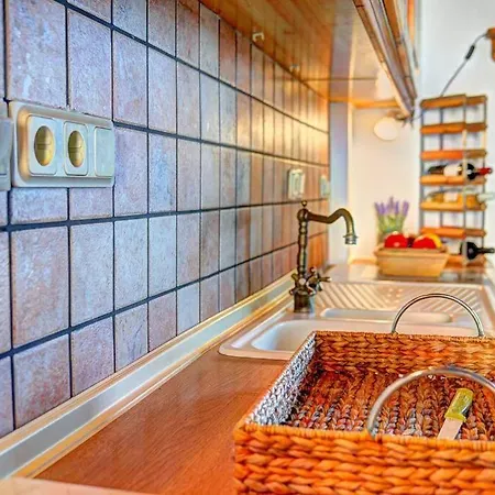 Rolling Stolis Nyaraló *