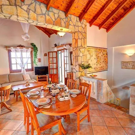 Ferienhaus Rolling Stolis Katávolos